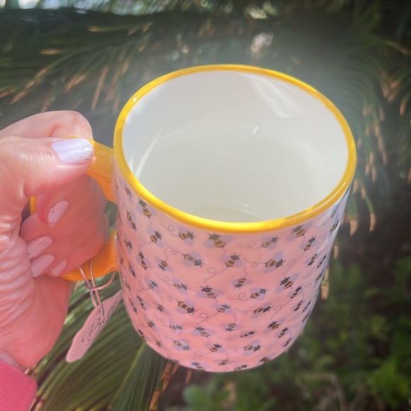 Bee Bella Ceramic Mug - Picture 12 of 15